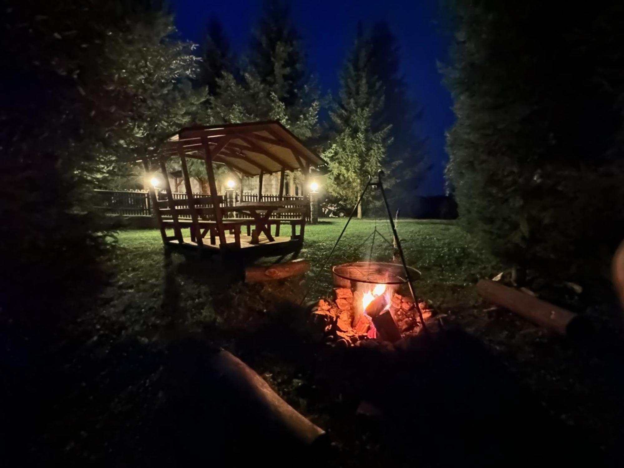 Urocza Chata Z Sauna W Bieszczadzkim Parku Krajobrazowym Буковець Екстер'єр фото